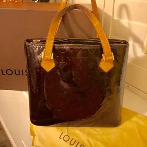 Louis Vuitton  Houston in  Amarante